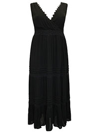 JB BLACK Ultimate Holiday Crinkle Maxi Dress - Plus Size 24 to 28