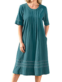TEAL Lace Insert Crinkle Midi Dress - Size 10 to 28 (EU 36 to 54) TEAL Lace Insert Crinkle Midi Dress - Size 10 to 28 (EU 36 to 54)