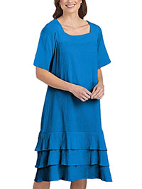 BLUE Crinkle Cotton Ruffle Hem Reversible Pocket Dress - Plus Size 18/20 to 22/24 (US L to 2X)