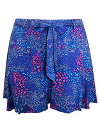 NAVY Floral Print Belted Skort - Plus Size 16