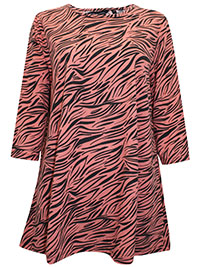 ANTIQUE-ROSE Animal Print 3/4 Sleeve Jersey Swing Tunic - Plus Size 20 to 32