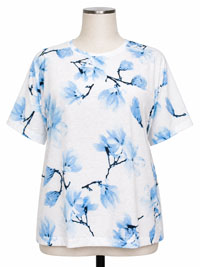 BLUE Floral Print Short Sleeve Top - Plus Size 20/22 to 24/26 (P1 to P2) BLUE Floral Print Short Sleeve Top - Plus Size 20/22 to 24/26 (P1 to P2)