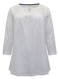 WS WHITE Pure Cotton Ladder Trim Keyhole Top - Size 10 to 12