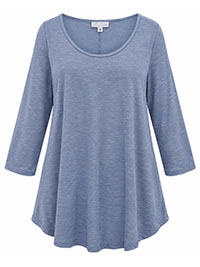 LIGHT BLUE Slub Jersey Three Quarter Sleeve Top - Size 18 to 22