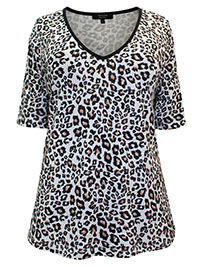 WHITE Animal Print V-Neck Short Sleeve T-Shirt Top - Plus Size 14 to 26
